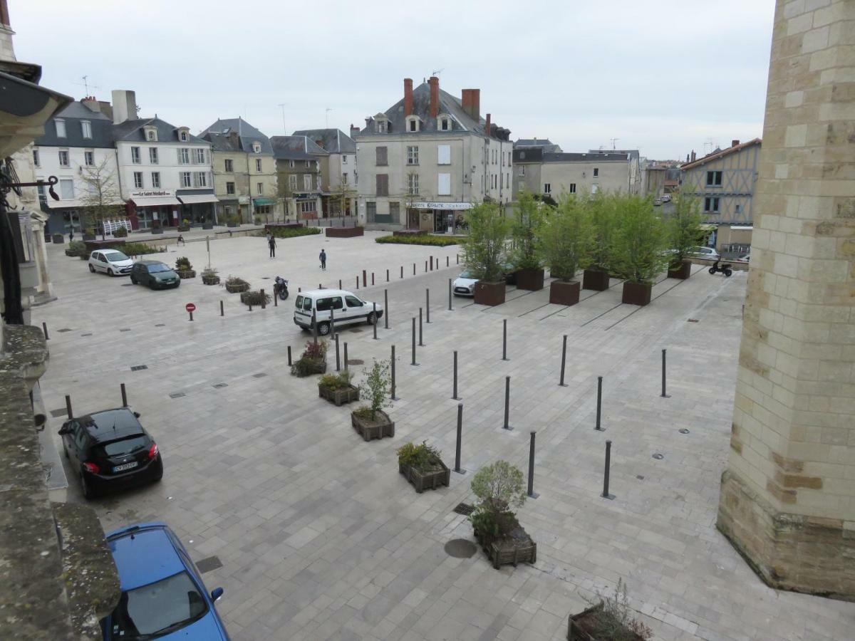 Grand Appartement Chaleureux Thouars Kültér fotó